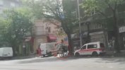 Велосипедист нарязал гумите на линейка в София