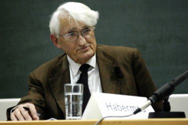 Юрген Хабермас критикува Германия, че блокира разрастването на еврозоната