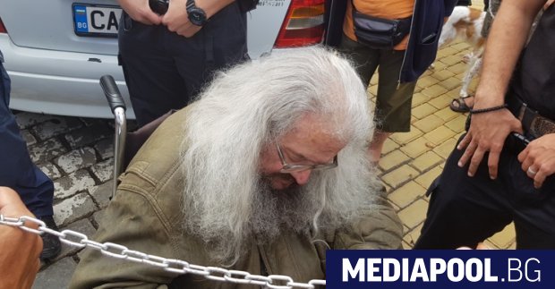 Снимка БГНЕС Институциите обърнаха внимание на гладната стачка на известния