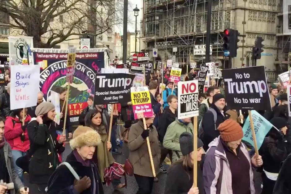 Стотици хиляди протестираха срещу Тръмп в Лондон, десетки хиляди в Глазгоу