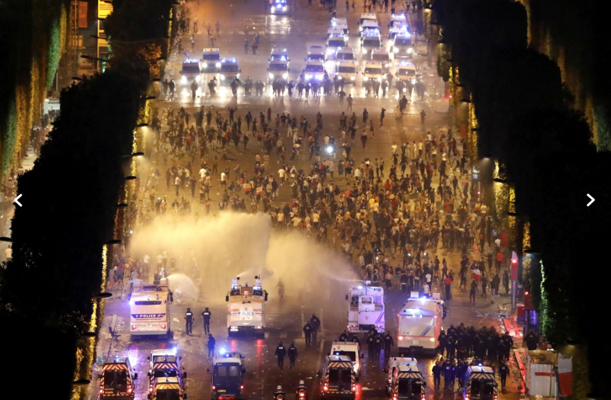 След победата: радост, вандализъм и сълзотворен газ по улиците на Франция