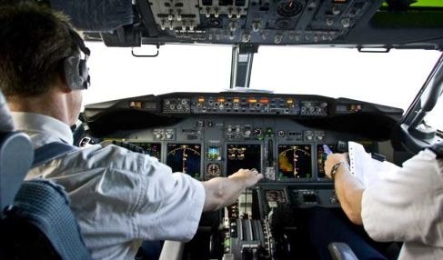 ЕС затяга проверките на менталното здраве на пилотите
