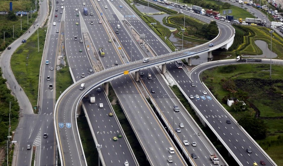 В основата на китайската инициатива "Един път, един пояс" са инфраструктурните проекти и свързаността.