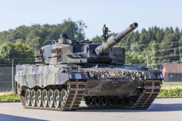 Заради горещините швейцарските танкове ще пътуват само нощем