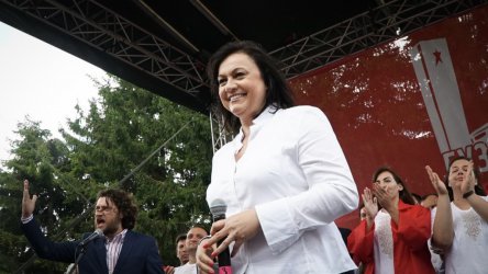 Със заблуждаващ аргумент Нинова обвини премиера, че заблуждава за "Олимпик“