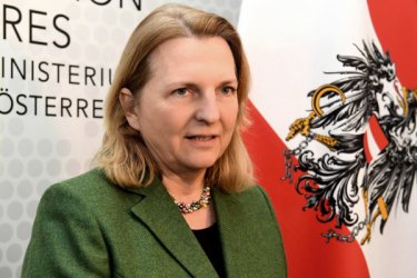 Карин Кнайсъл