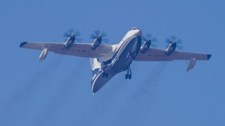 Телефонни терористи приземиха самолети със сигнали за бомби
