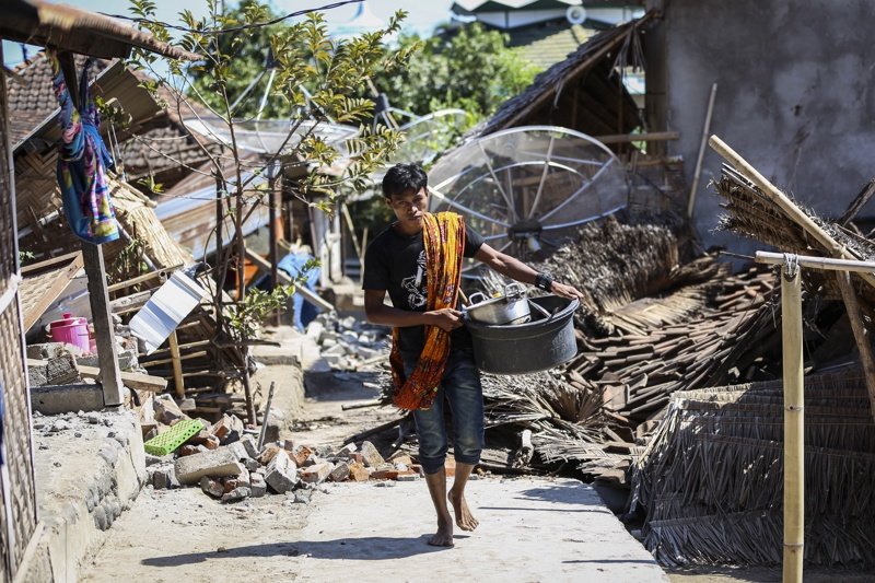 Пореден силен трус с магнитуд 6,3 разтърси индонезийския остров Ломбок