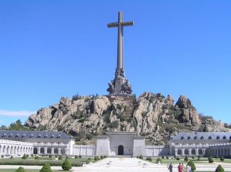Mемориалният комплекс "Долината на падналите"