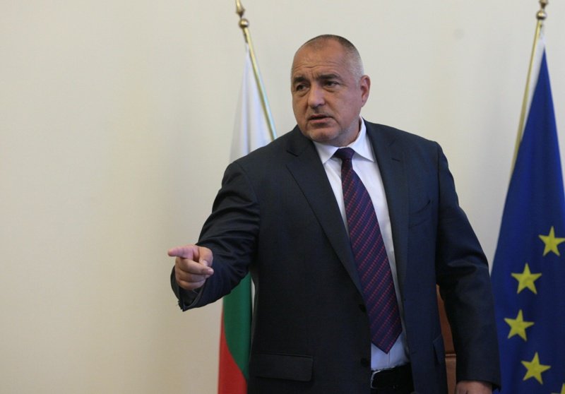По-силен или по-слаб изглежда Борисов и какво следва след оставките