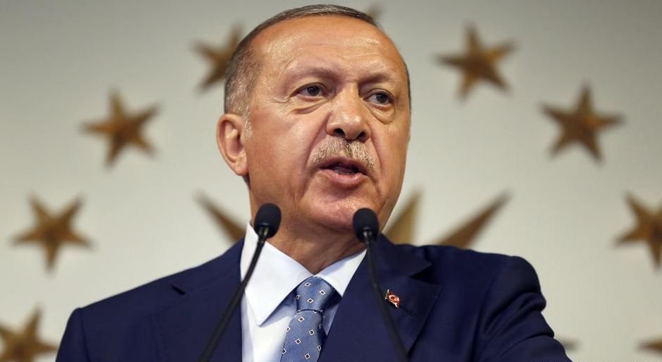 Във всяко полицейско управление в Турция ще има портрет на Ердоган