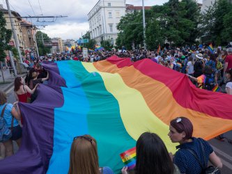 Полша безпрецедентно блокира заключение на ЕС за правата на гей хората