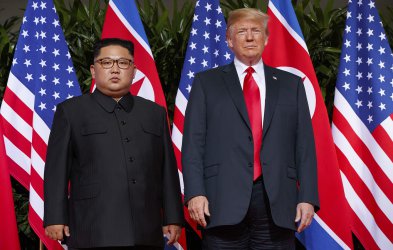 Ким Чен-ун и Доналд Тръпм по време на срещата им в Сингапур
