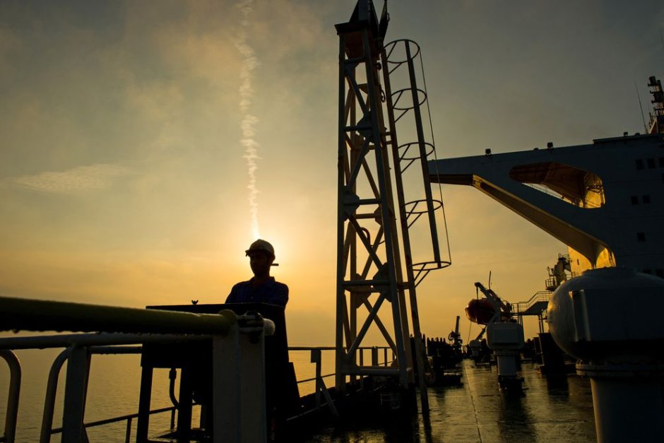 Кувейт и Саудитска Арабия преговарят за възобновяване на петролния добив в неутралната зона