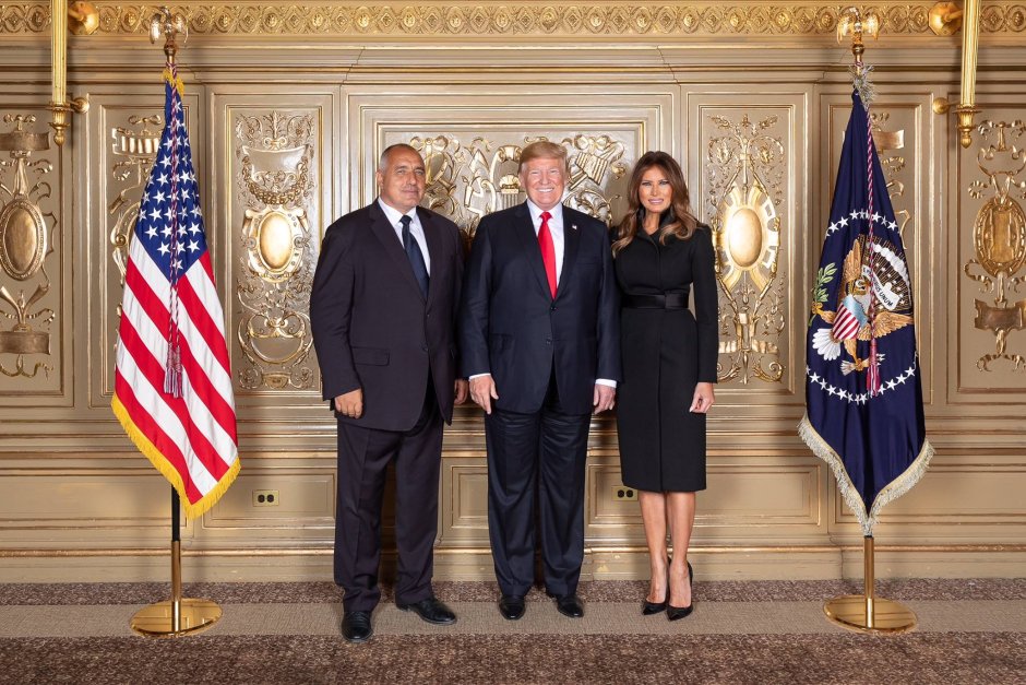 Бойко Борисов заедно с Доналд Тръмп и съпругата му Мелания 