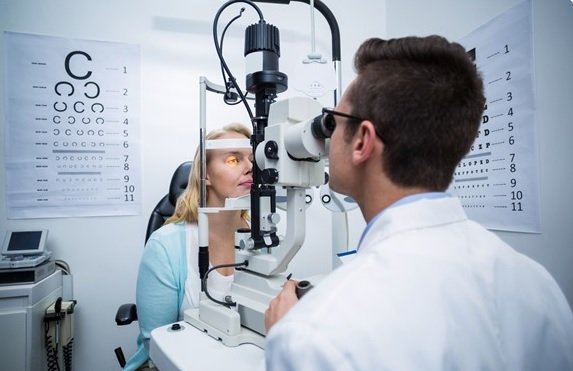 Над 70% от българите посещават очен лекар само при проблем