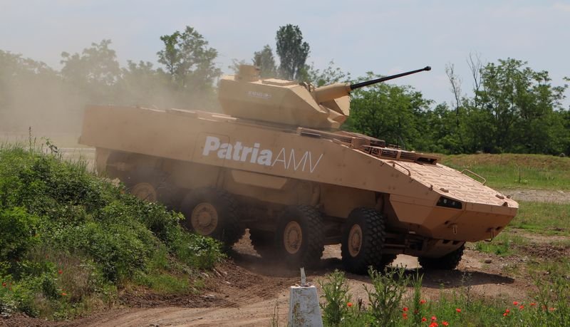 Patria представи най-новата си военна машина на изложението за роботи в Монс