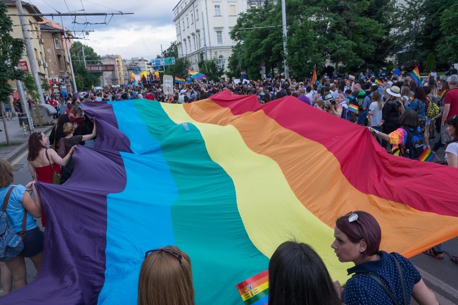 Полша безпрецедентно блокира заключение на ЕС за правата на гей хората