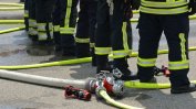 Десетки пожарникари се борят с пожар в Северен Лондон