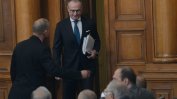 ГЕРБ, ДПС и "патриотите" нападнаха Лозан Панов в парламента