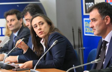 Асоциацията на българските застрахователи, начело със Светла Несторова, даде пресконференция по проблема. Снимка: БГНЕС