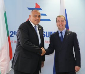 Борисов и Медведев разговаряха в рамкитена срещата АСЕМ, сн. МС