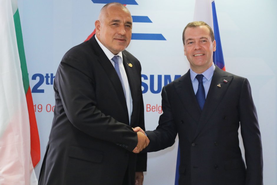 Борисов и Медведев разговаряха в рамкитена срещата АСЕМ, сн. МС