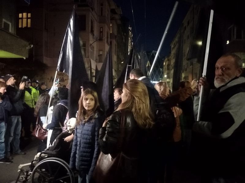 Протестът срещу Валери Симеонов се обяви и срещу политическия цинизъм