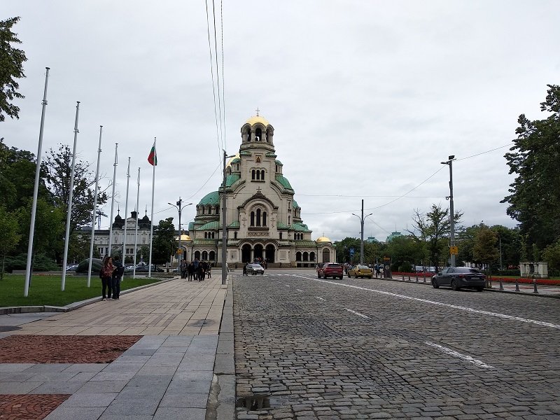 За следващата година са предвидени ремонти и на простнаството около храм "Александър Невски". Сн. Mediapool