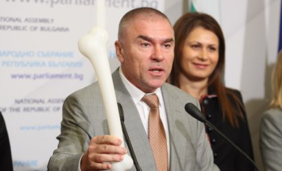 Веселин Марешки говори на брифинг в парламента в сряда, сн. БГНЕС