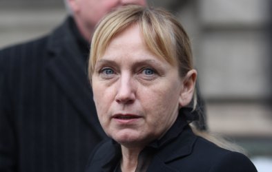 Елена Йончева извади уличаващ документ за пътя до Своге