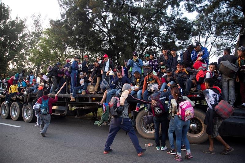 Мексиканските власти задържаха четвъртия керван с централноамерикански мигранти