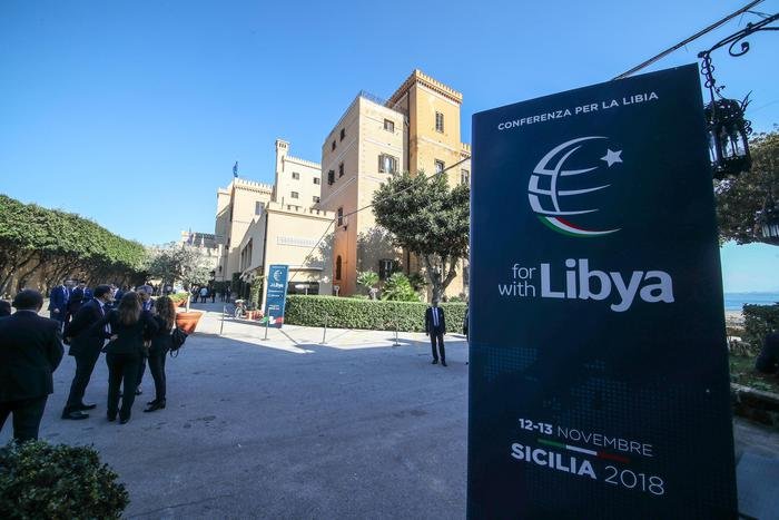 Конференцията за Либия в Палермо бе подновена, но без военния командир Халифа Хафтар