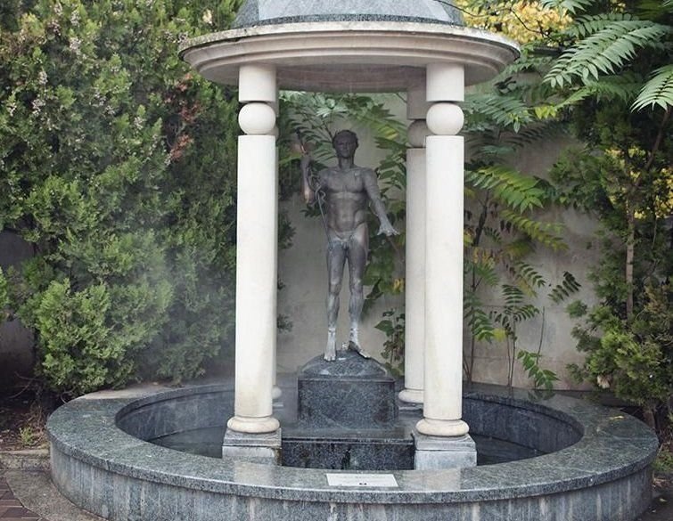 Откраднатата статуя на Аполон от Централната баня в София е намерена