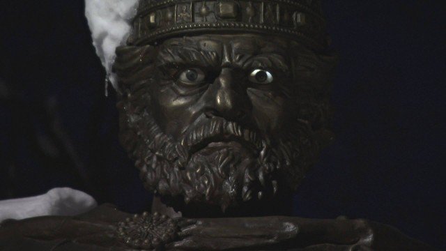 София няма да плати, за да светнат пак очите на паметника на цар Самуил