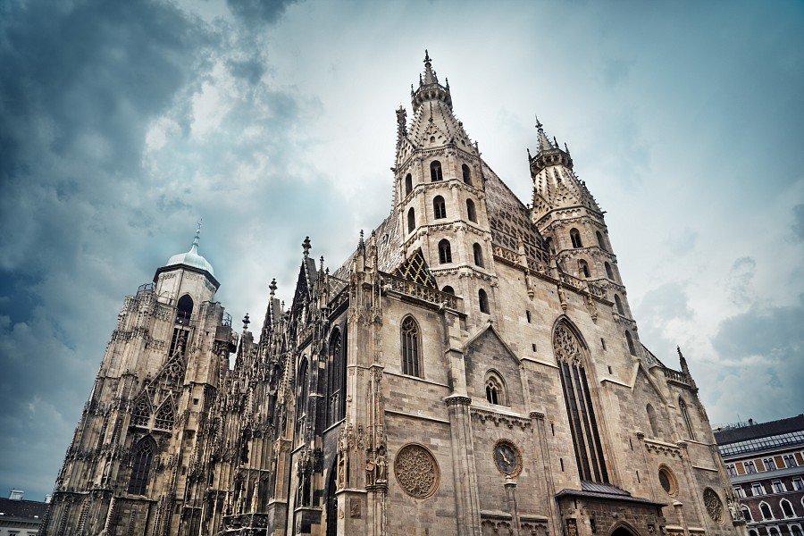 Фалшива бомбена заплаха в катедралата "Св. Стефан" във Виена