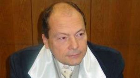 Проф. Цекомир Воденичаров