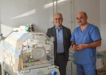Старозагорската неонатологична клиника получи дарение от енергийна компания
