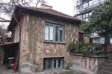 Къщата, от която са откраднати картините, сн. БНР