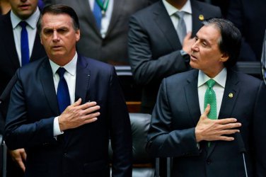 Крайнодесният Болсонаро встъпи в длъжност като президент на Бразилия