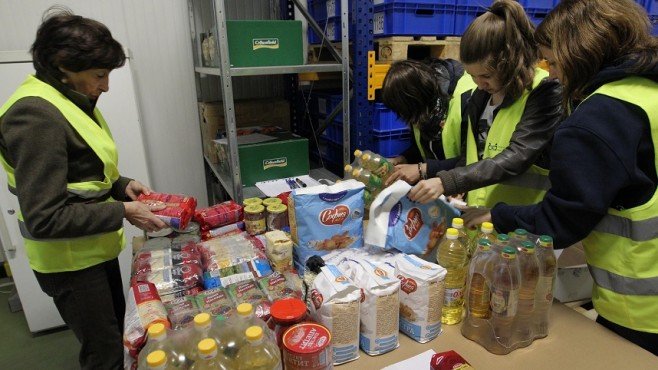 Спад на даренията на храни с 50% въпреки отпадането на ДДС