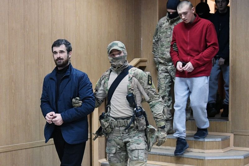 Срокът за задържане на украинските моряци бе удължен до 24 април