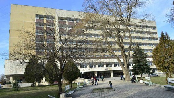 Инфекциозното отделение на болницата в Добрич затвори заради болни лекари