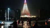 Най-високият в света празен хотел е огряван от светлините на севернокорейската пропаганда