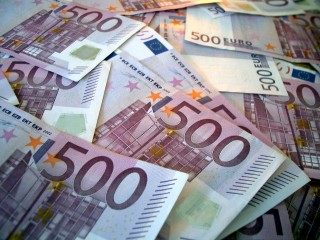 17 от централните банки в еврозоната спират да емитират банкноти от 500 евро