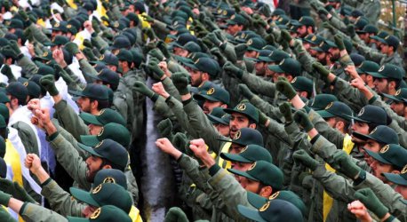 Иранците отбелязват 40 години от революцията през 1979 г.