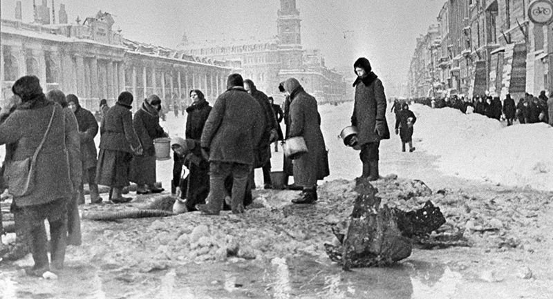 Парад за годишнина на Ленинградската блокада разбуни духовете в Санкт Петербург