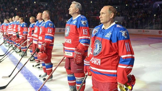 Путин се пошегува, че ще се отдаде на хокея след края на кариерата си