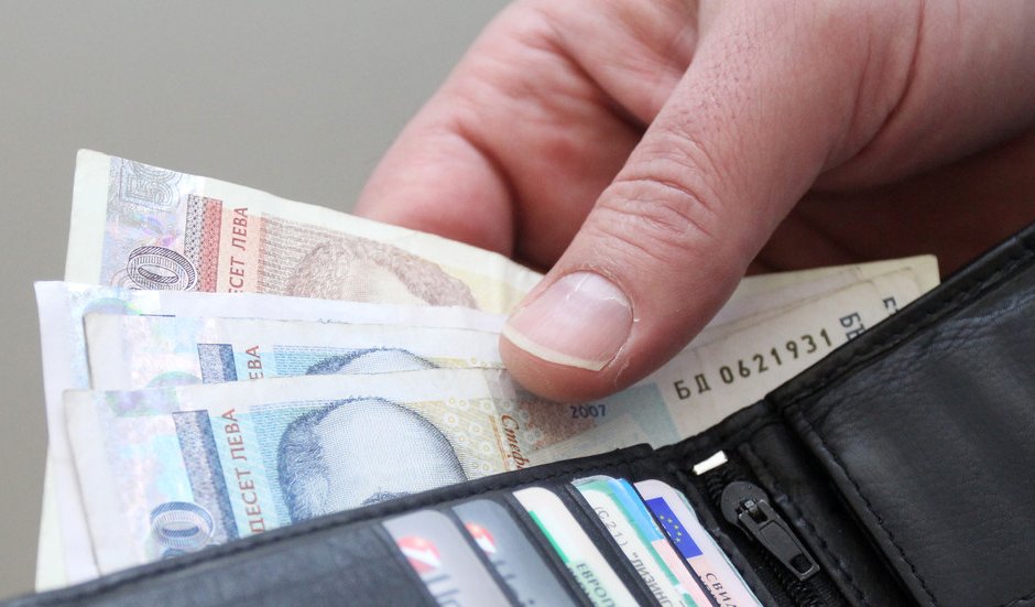 Минималната заплата в България е 286 евро, в Люксембург - 2071 евро