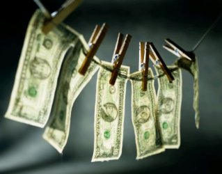 "Биволъ": Български фирми, институции и политици в перачницата "Тройка"